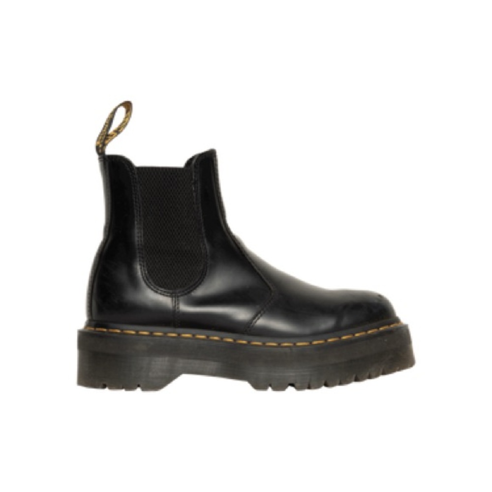 Dr. Martens 2976 Quad Platform Leather Chelsea Boots